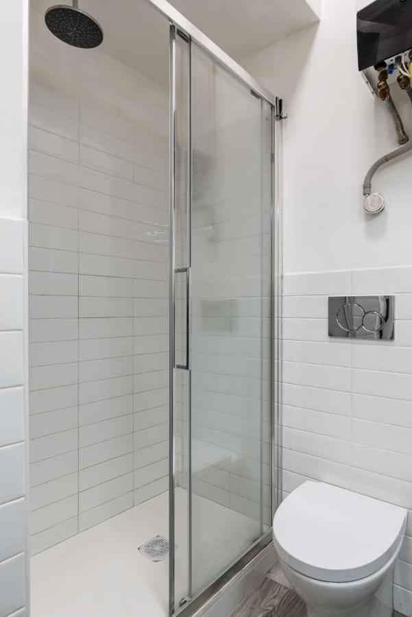 Acquario 5' Free Wifi & Netflix "Prione" By Tilo Apartment'S Genua Exterior foto