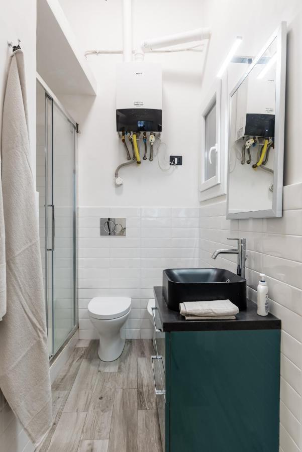 Acquario 5' Free Wifi & Netflix "Prione" By Tilo Apartment'S Genua Exterior foto